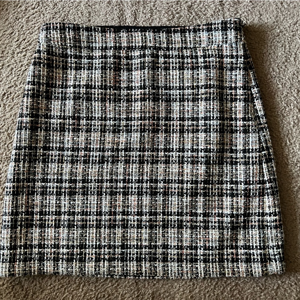 LOFT Tweed Mini Skirt. Sz 8T - Picture 7 of 11